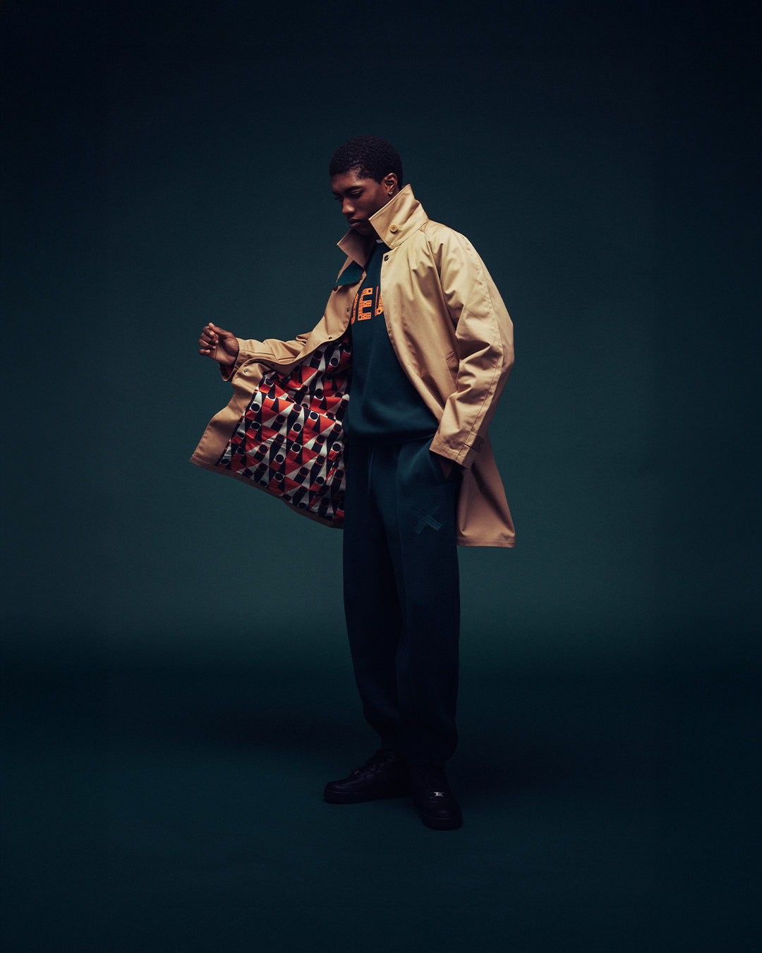 mini-long-mac-tan|Model