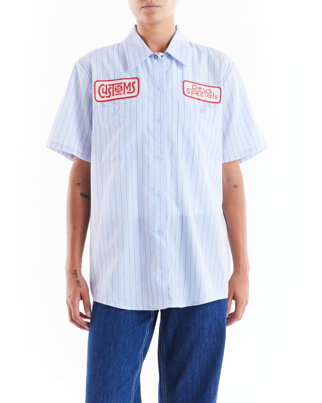 9 To 5 Shirt - Gray Dawn|Model
