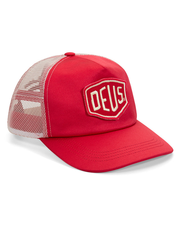 paris-shield-cap-poinsettia-red|Model