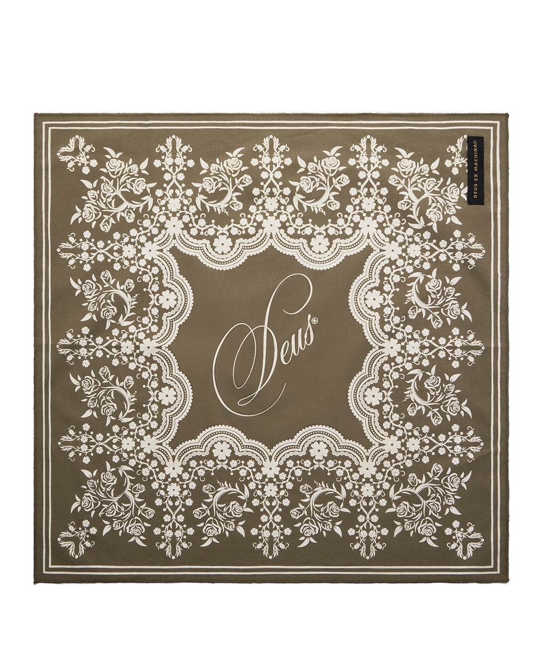 romance-bandana-gothic-olive|Model