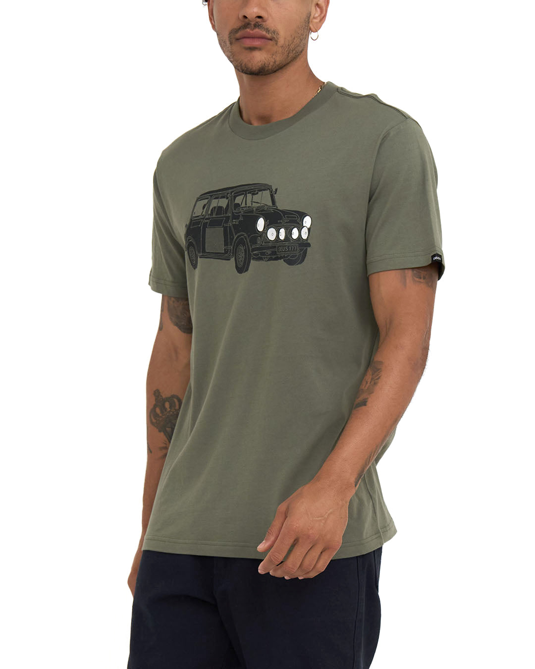 Mini 117 Tee - Lichen Green|Model
