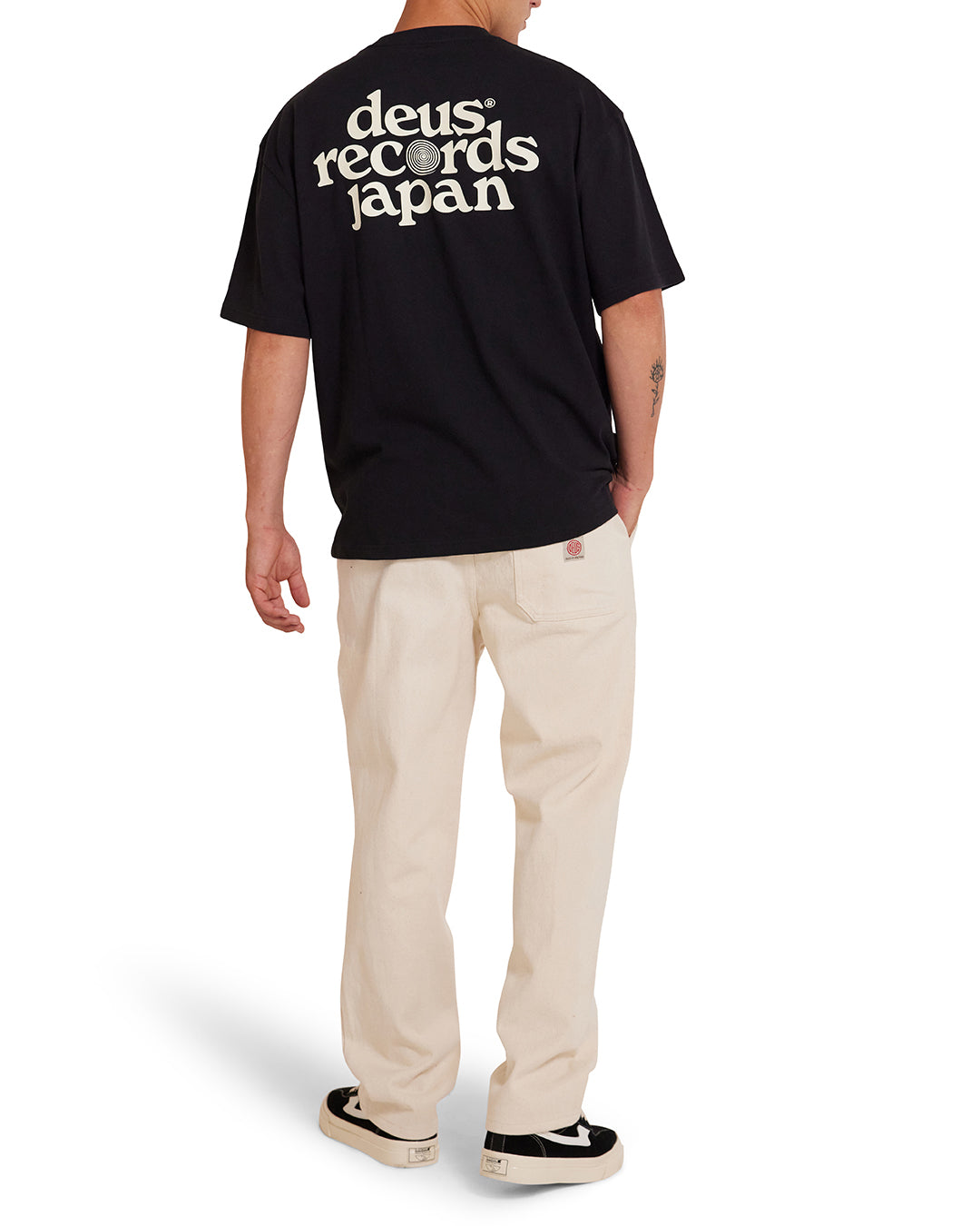 Strata Tee