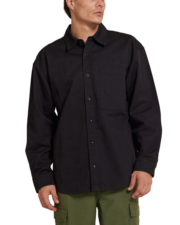 Frizell Twill Shirt - Anthracite|Model