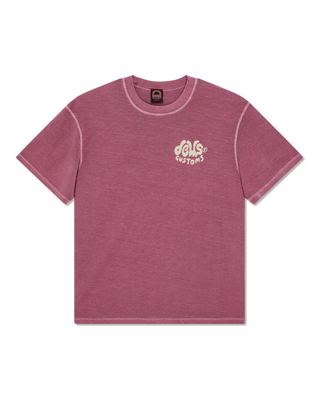 debris-reverse-tee-dry-rose|Model