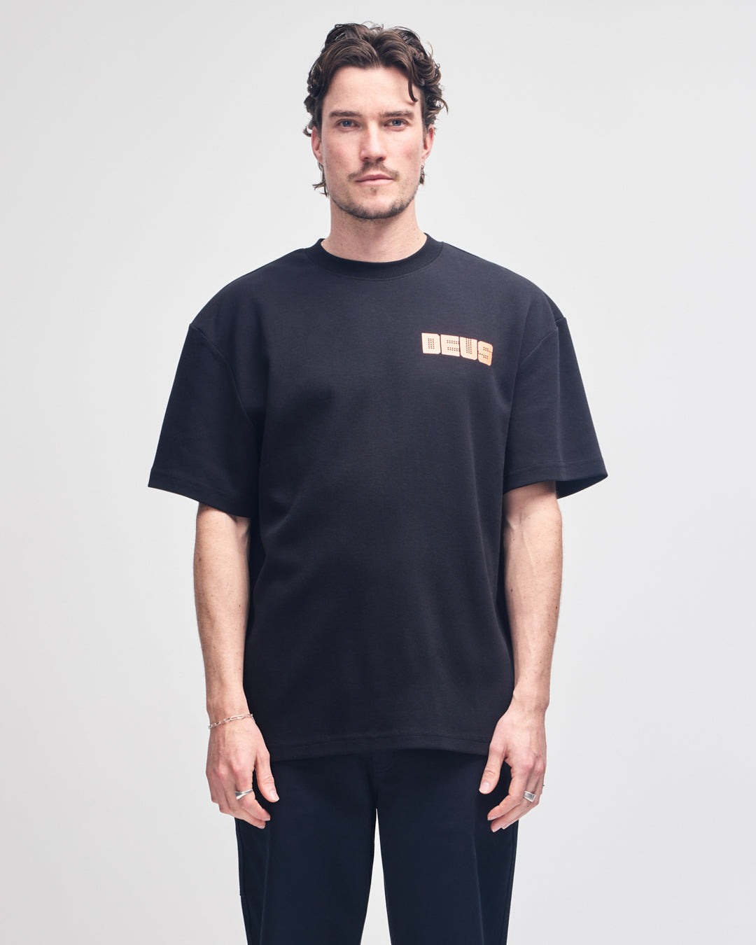 grand-prix-tee-black|Model