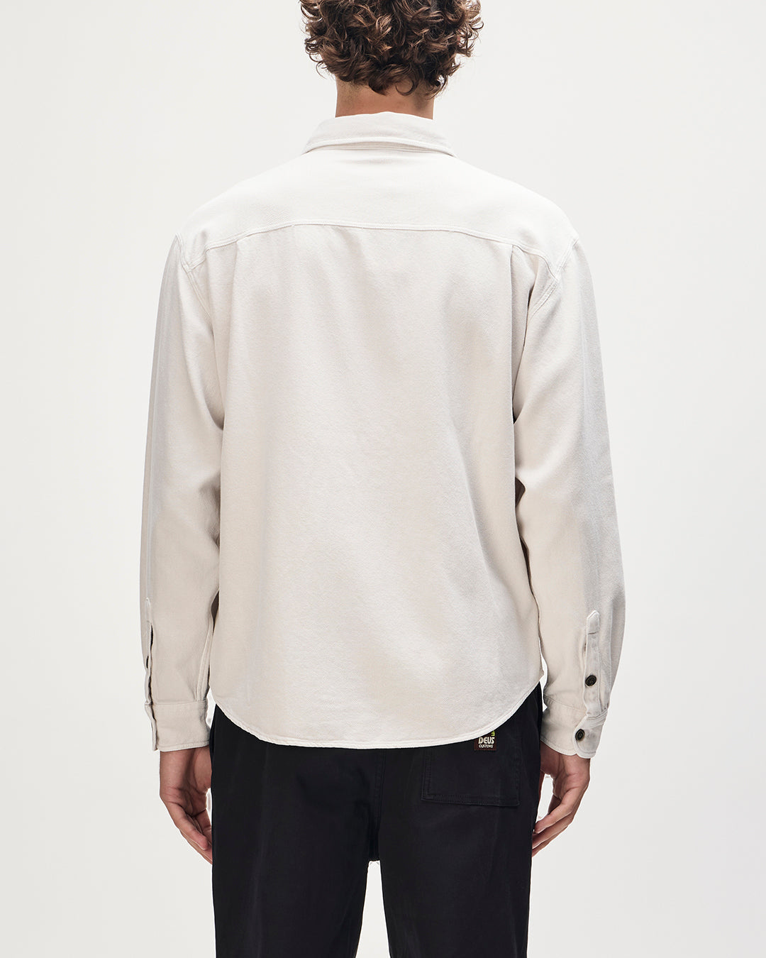 keon-shirt-dirty-white|Model