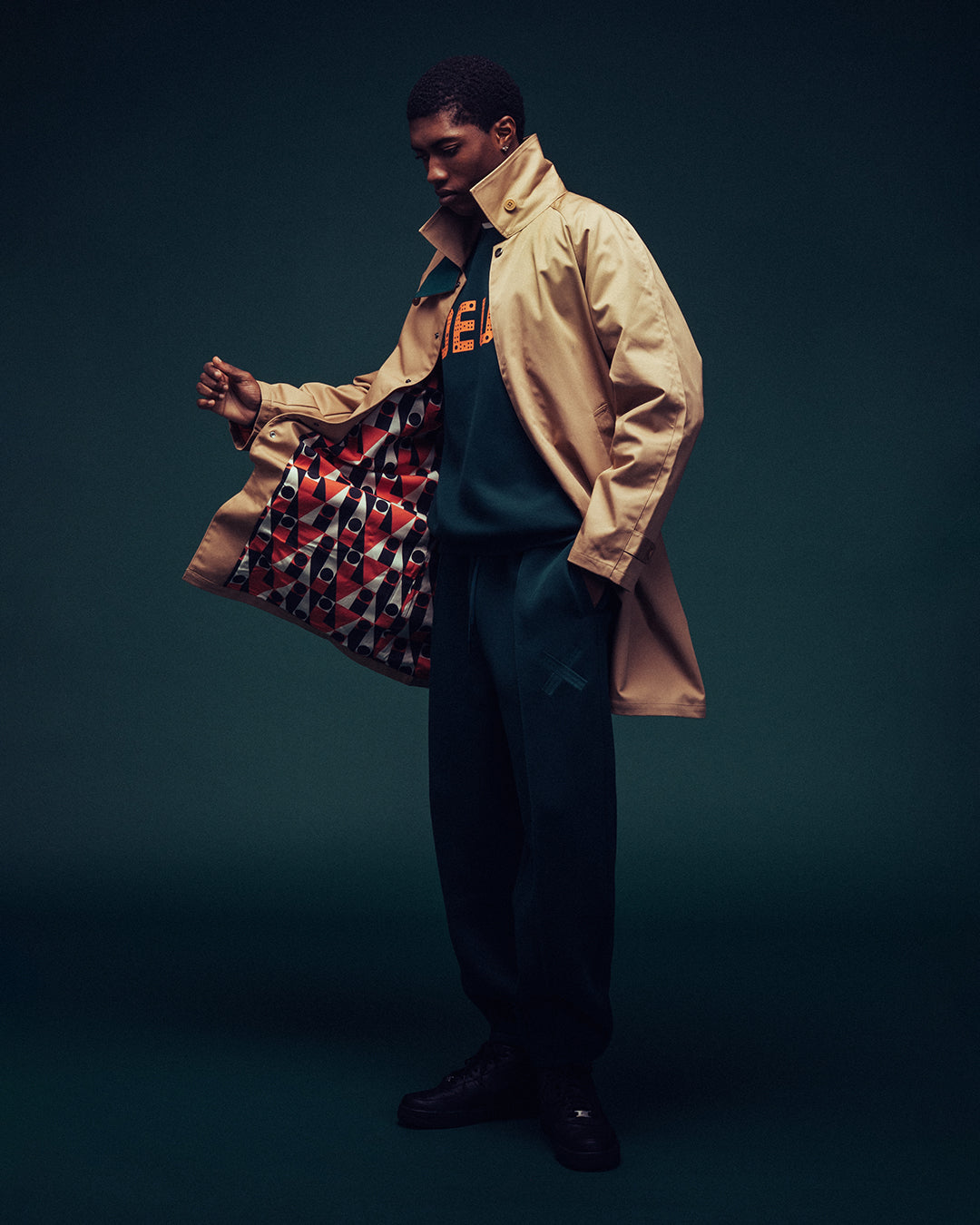 mini-long-mac-tan|Model