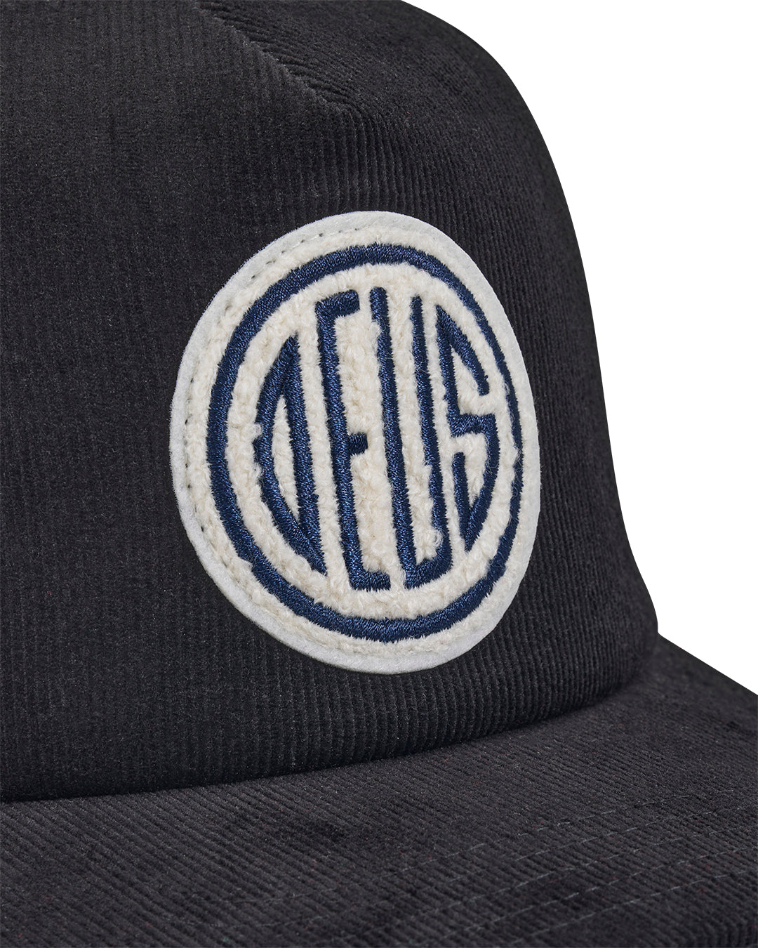 Deus Pill Cord Trucker Black