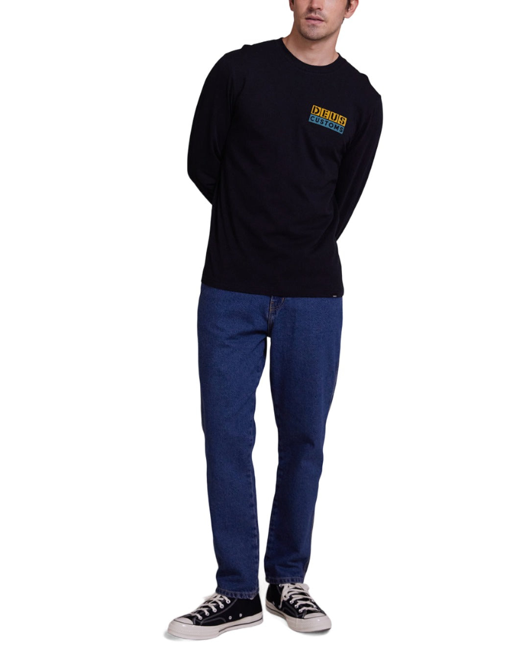 Tictac Long Sleeve Tee - Black|Model