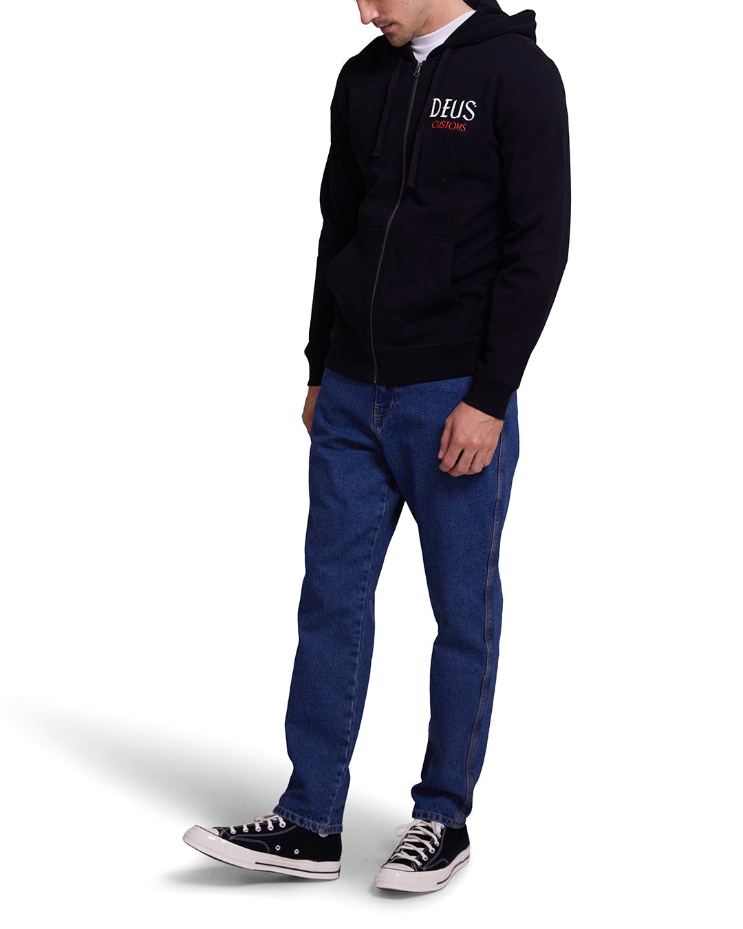 Chinchilla Hoodie - Black|Model
