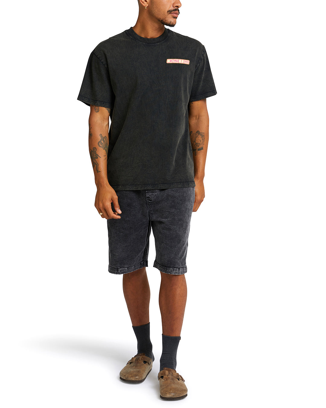 Token Tee - Anthracite|Model