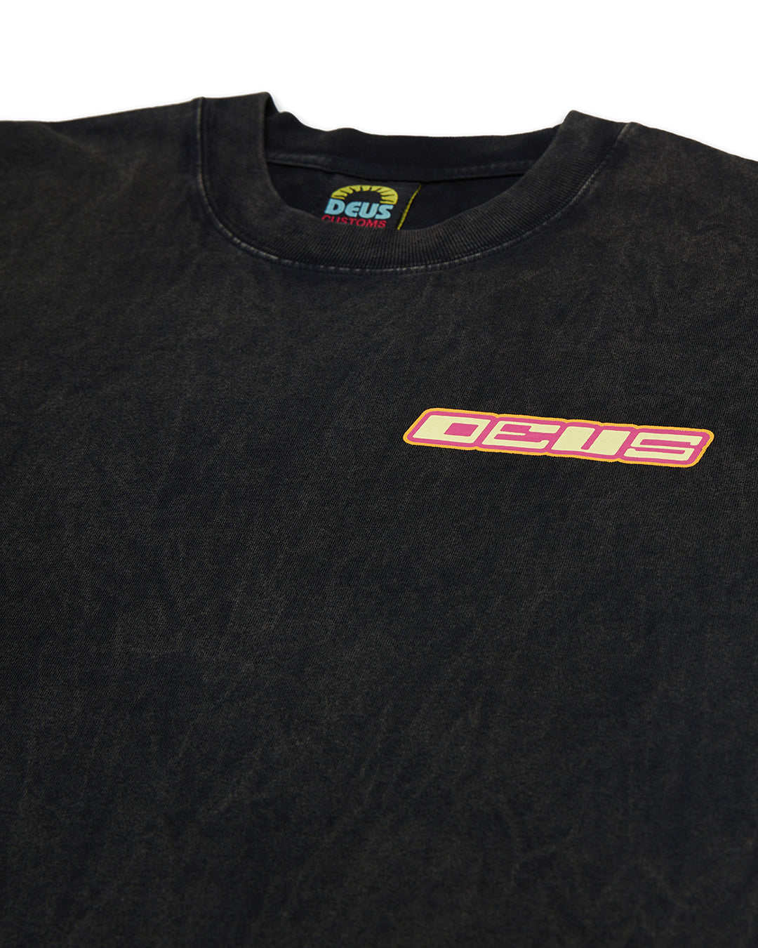 Token Tee - Anthracite|Flatlay