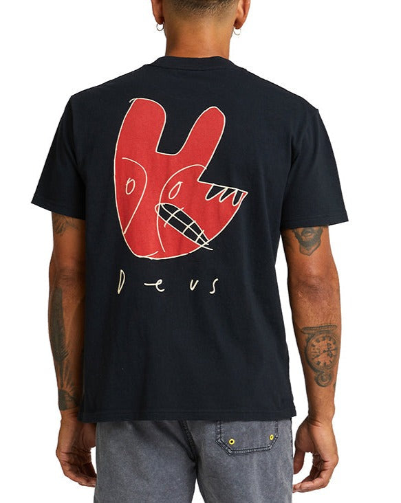 Old House Tee - Black|Model