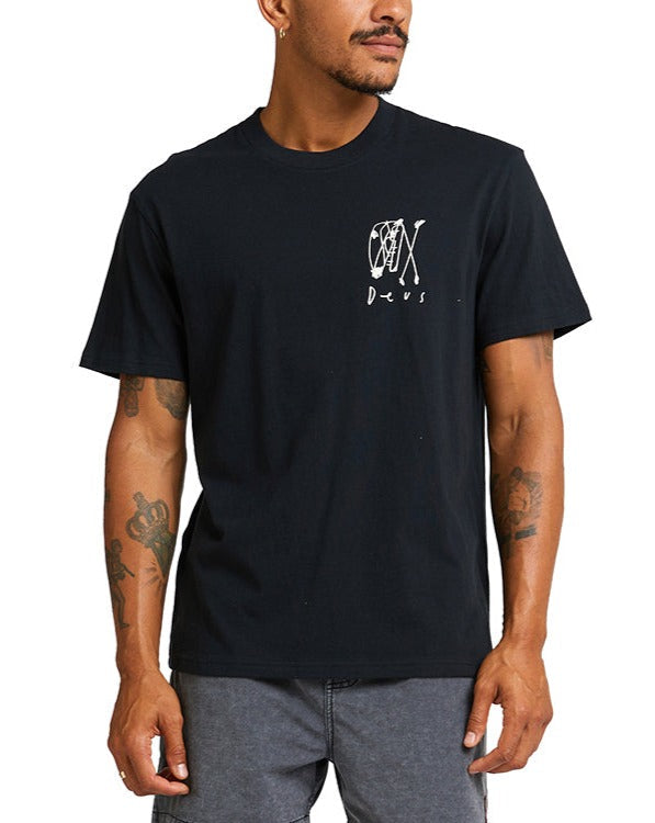 Old House Tee - Black|Model