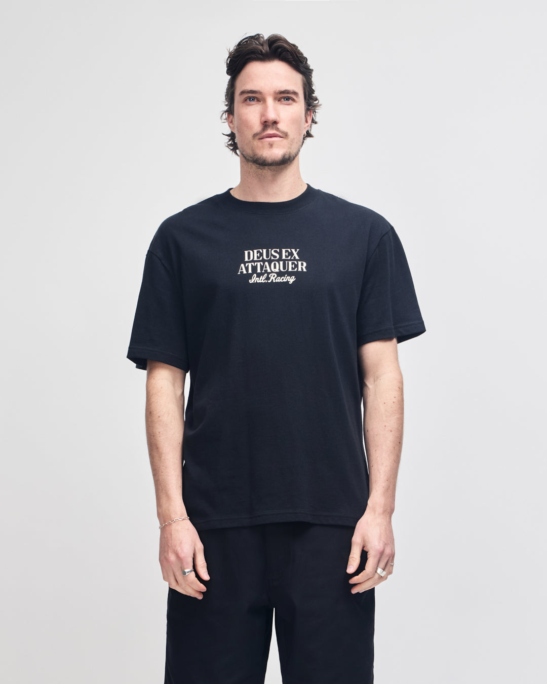 sneak-attaq-tee-black|Model