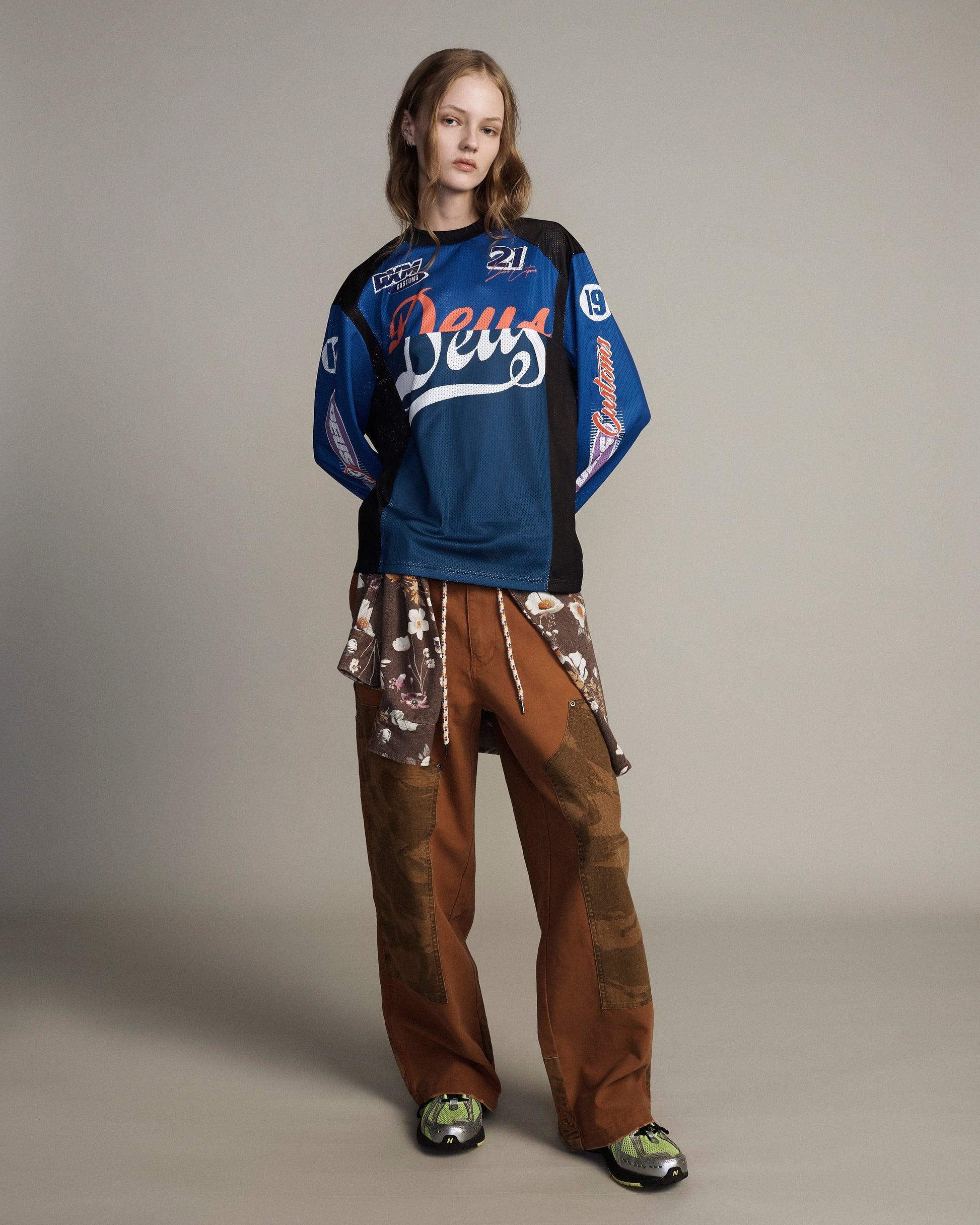 moss-gather-moto-blue-light|Model