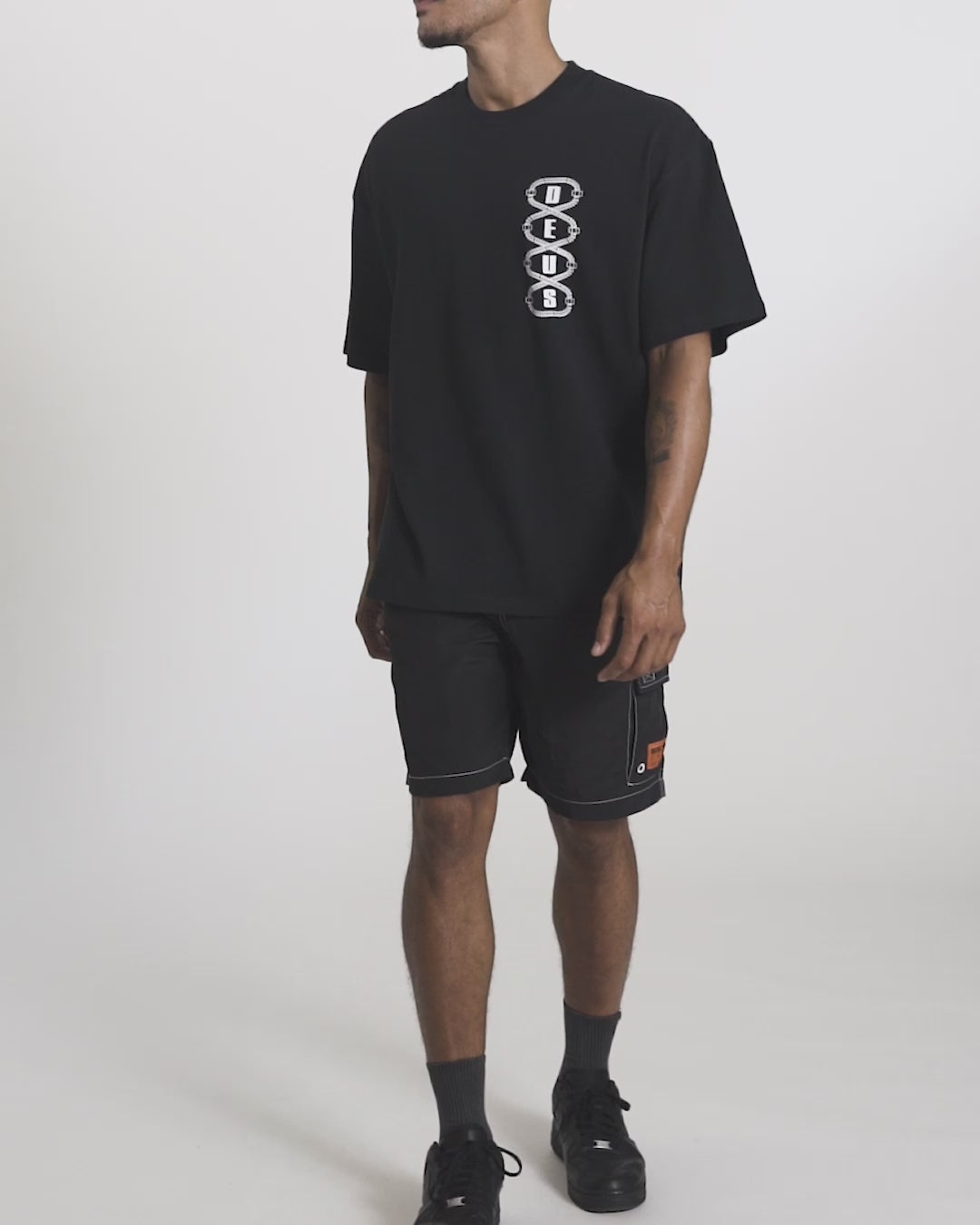 Thread Tee  - Black