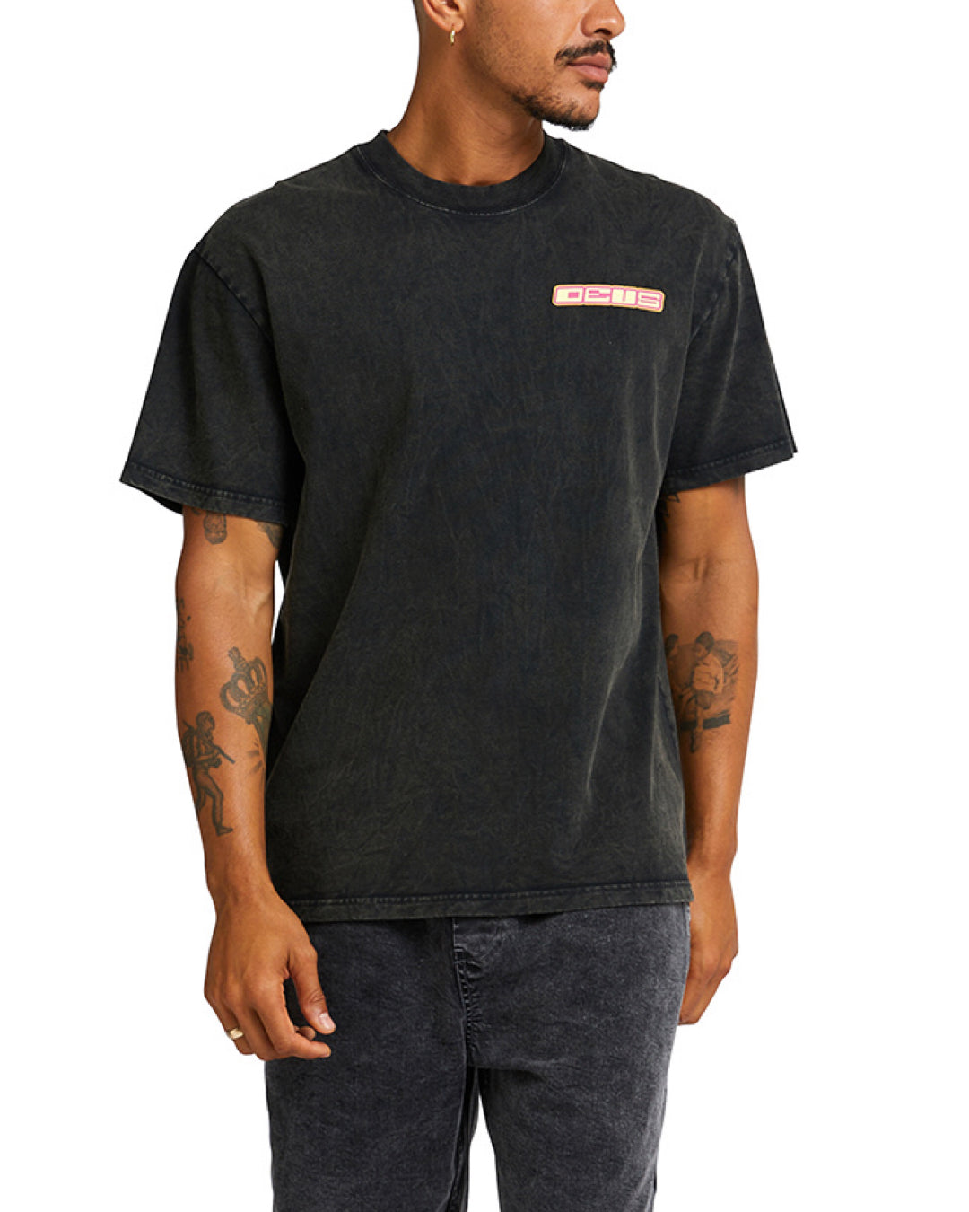 Token Tee - Anthracite|Model