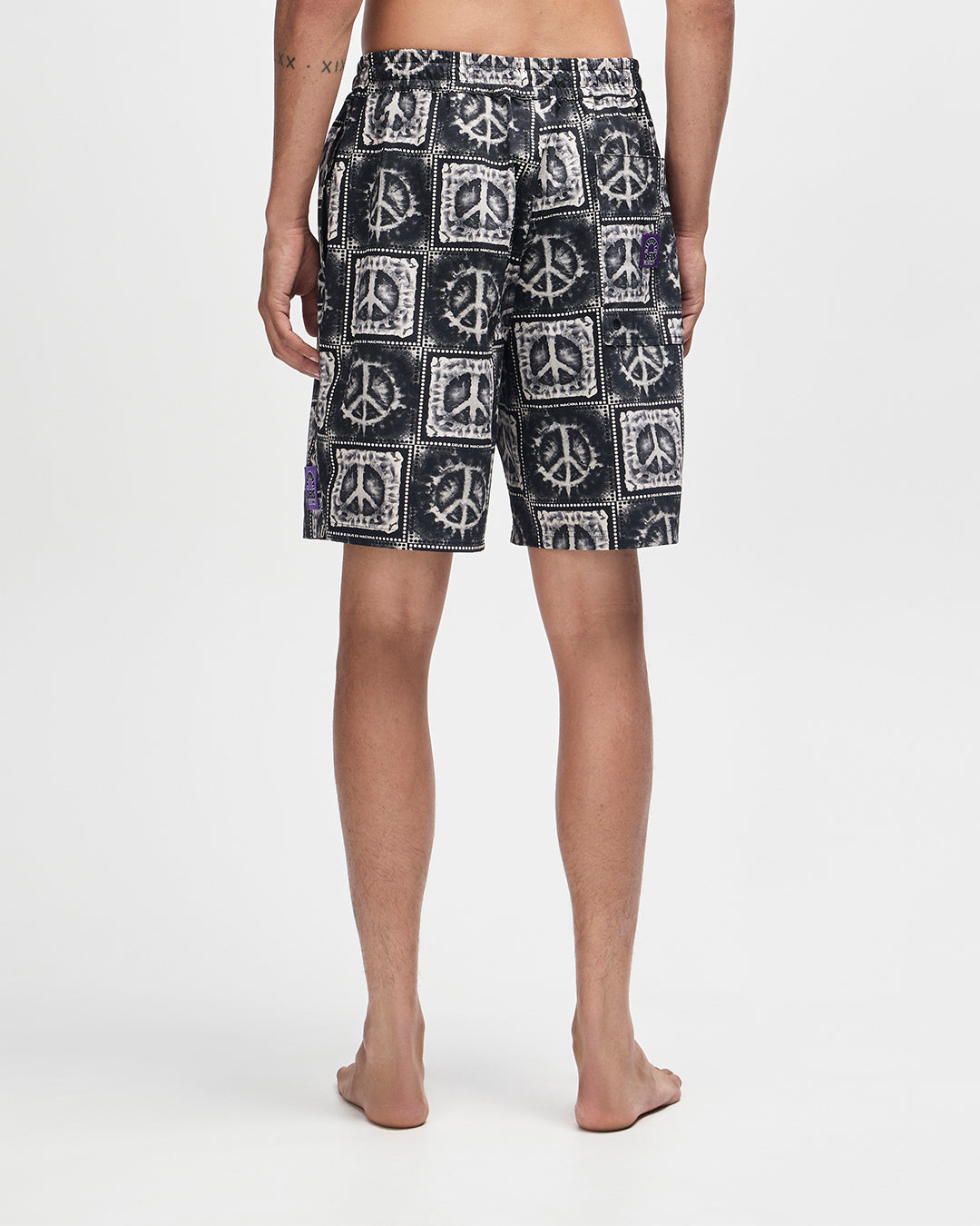 D261MBS570-SolarhotSwimShort-Mono|Model