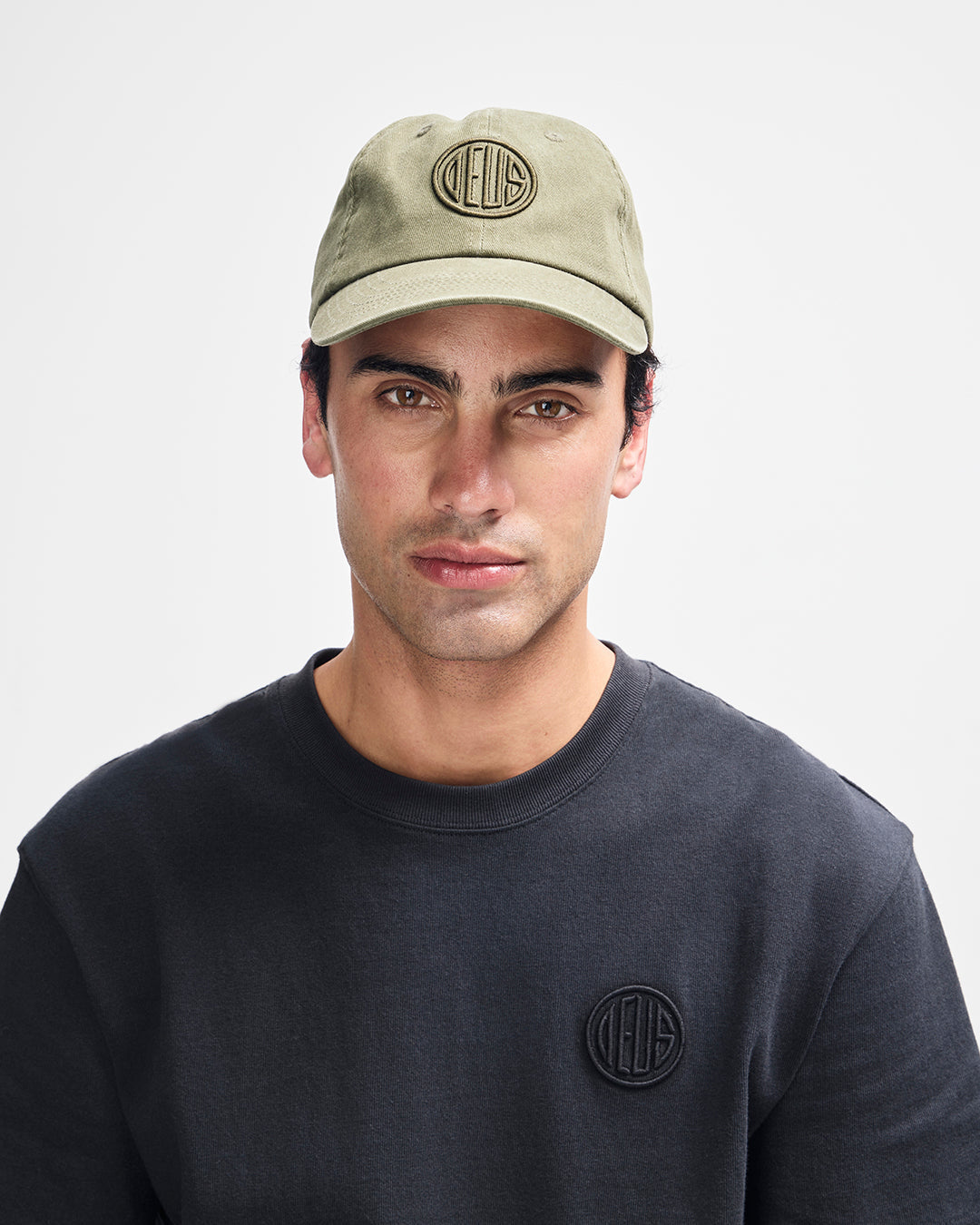 D261MHA174-PillLogoDadCap-Pine|Model