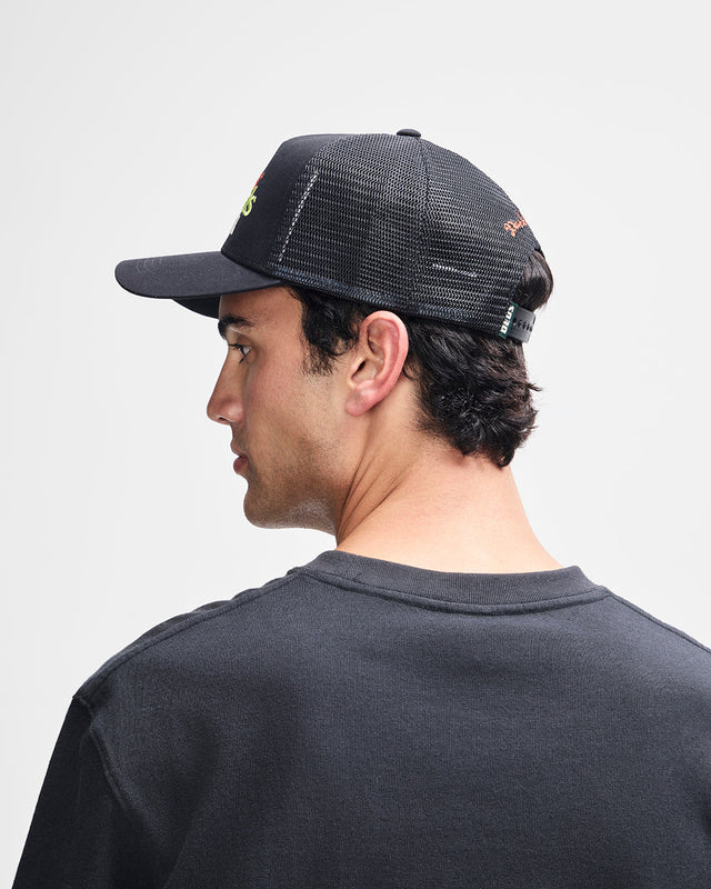 Strata Trucker