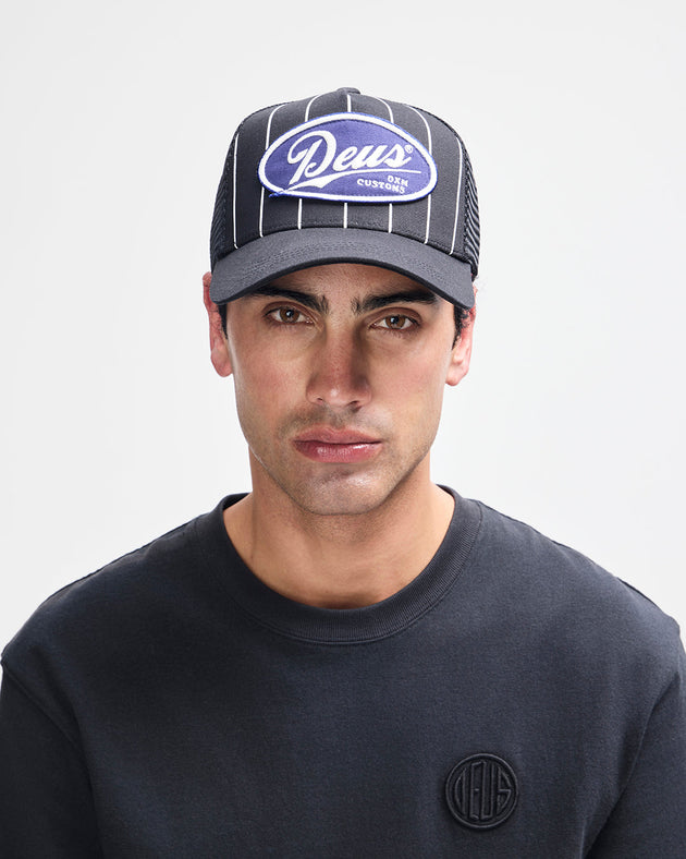 D261MHA339-ForecourtTrucker-Black|Model