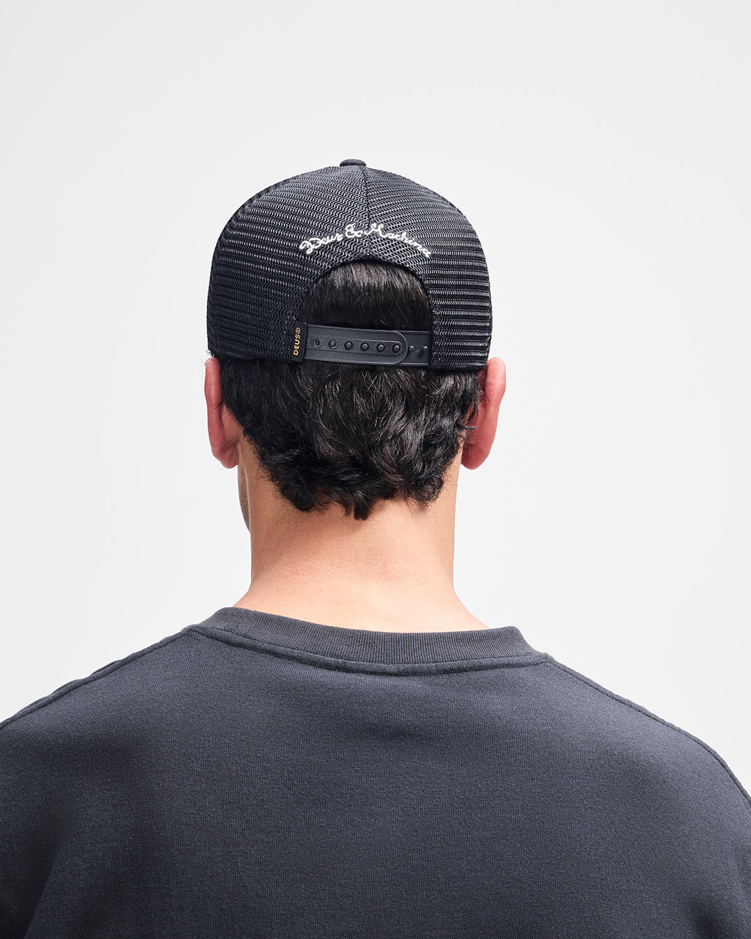 D261MHA339-ForecourtTrucker-Black|Model