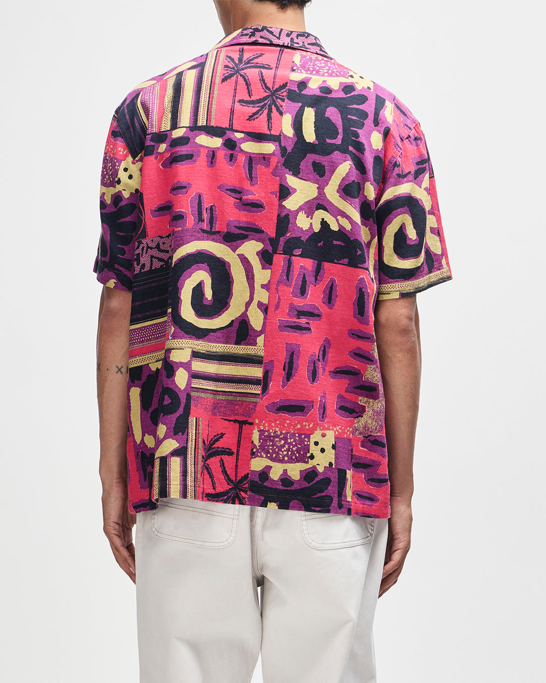 D261MSH525-FreamonShirt-MelonRed|Model