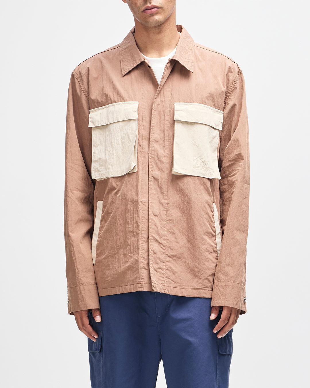 D261MSH564-TommySurfShirt-Camel|Model