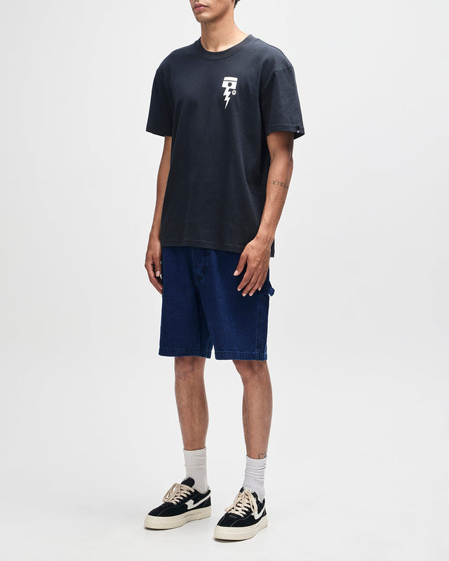 Pisstin Tee