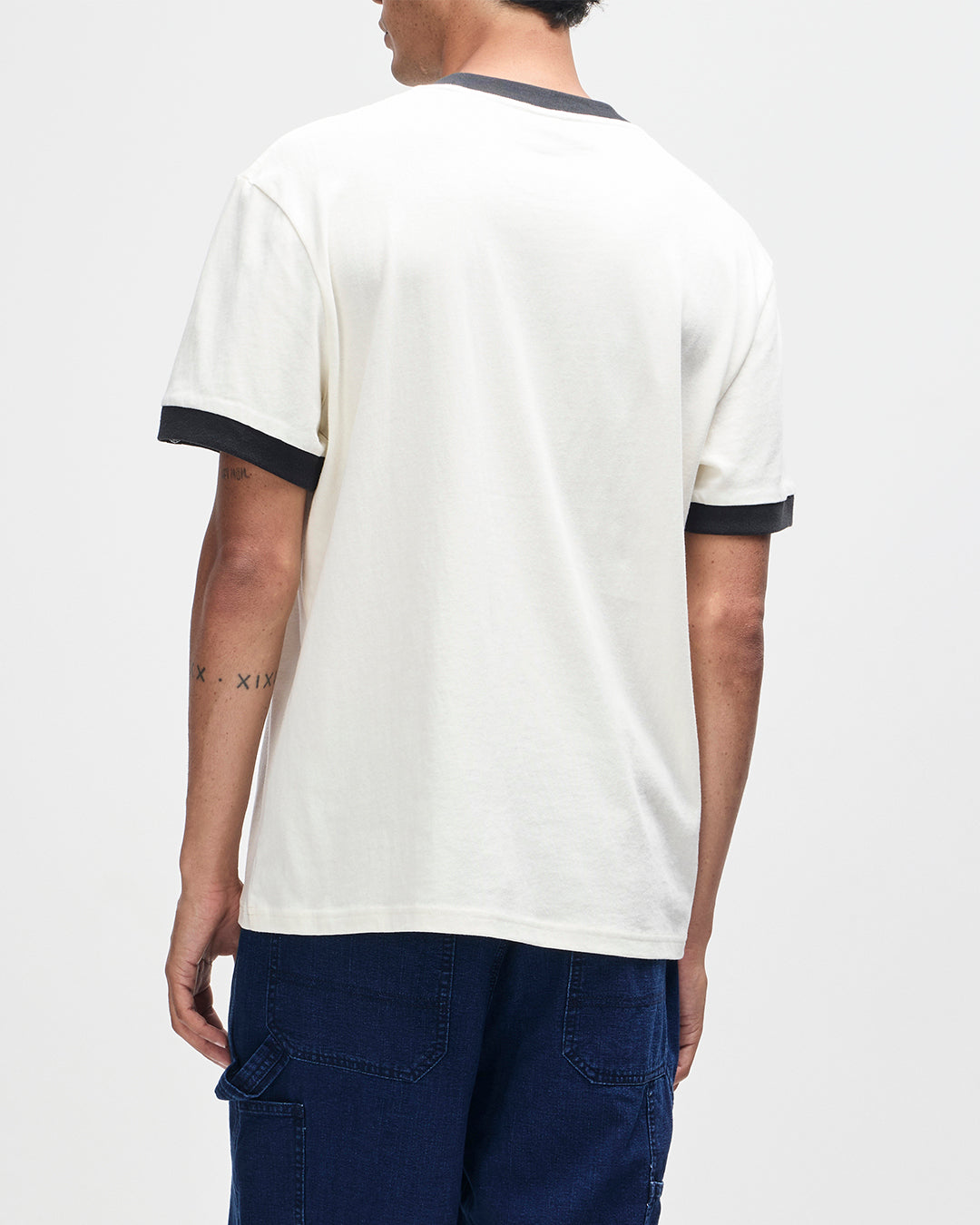 D261MTS152-ArrowsRingerTee-Pristine|Model