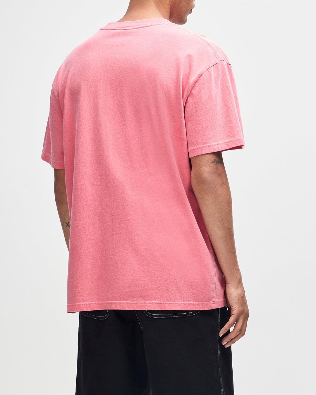 D261MTS530-Mother-EarthTee|Model