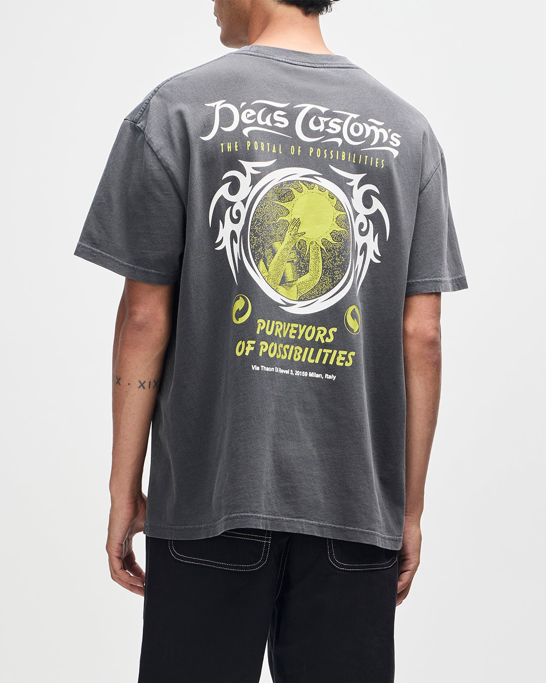 D261MTS540-OutOfReachTee|Model