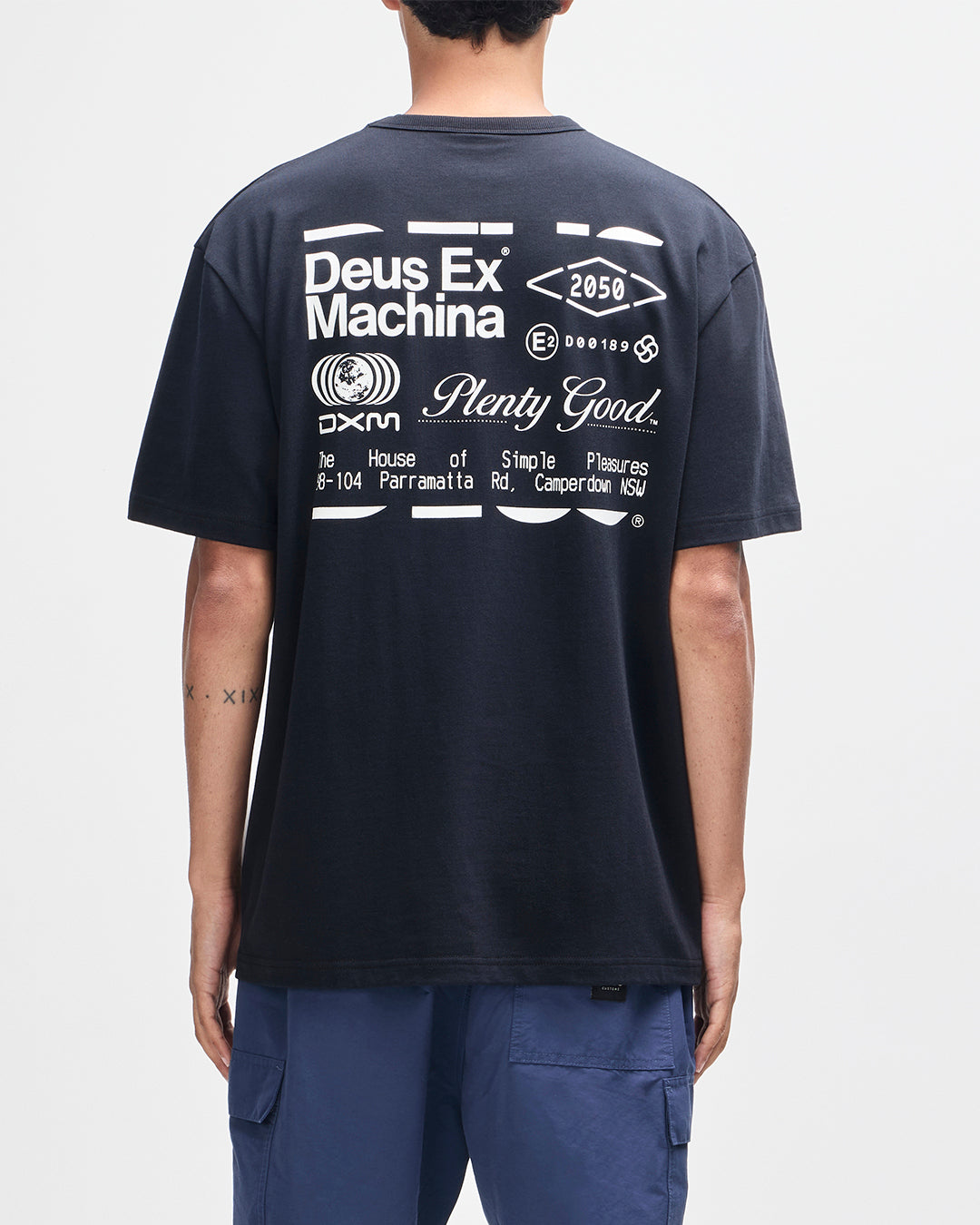 D261MTS544-PlentyGoodTee|Model