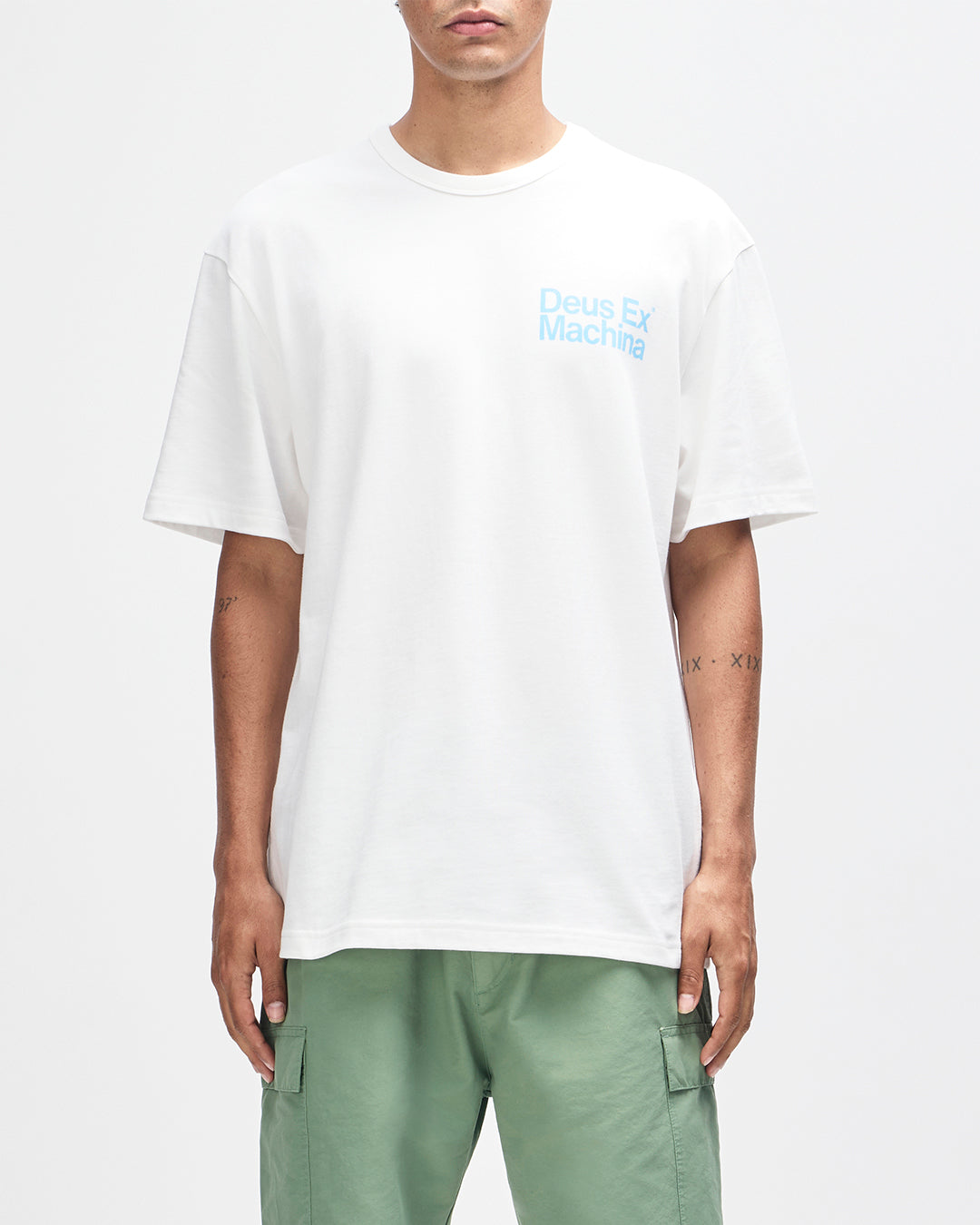 D261MTS544-PlentyGoodTee|Model