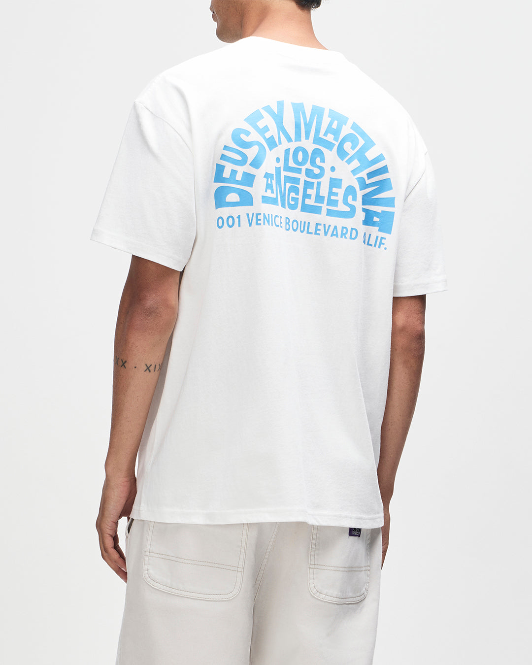 D261MTS574-LosAngelesAddressTee|Model