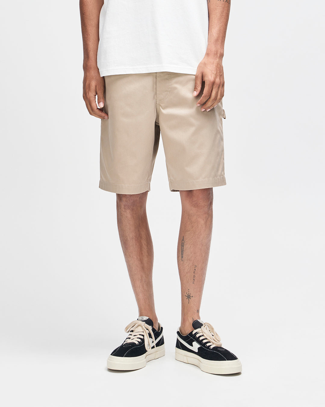service-short-khaki|Model