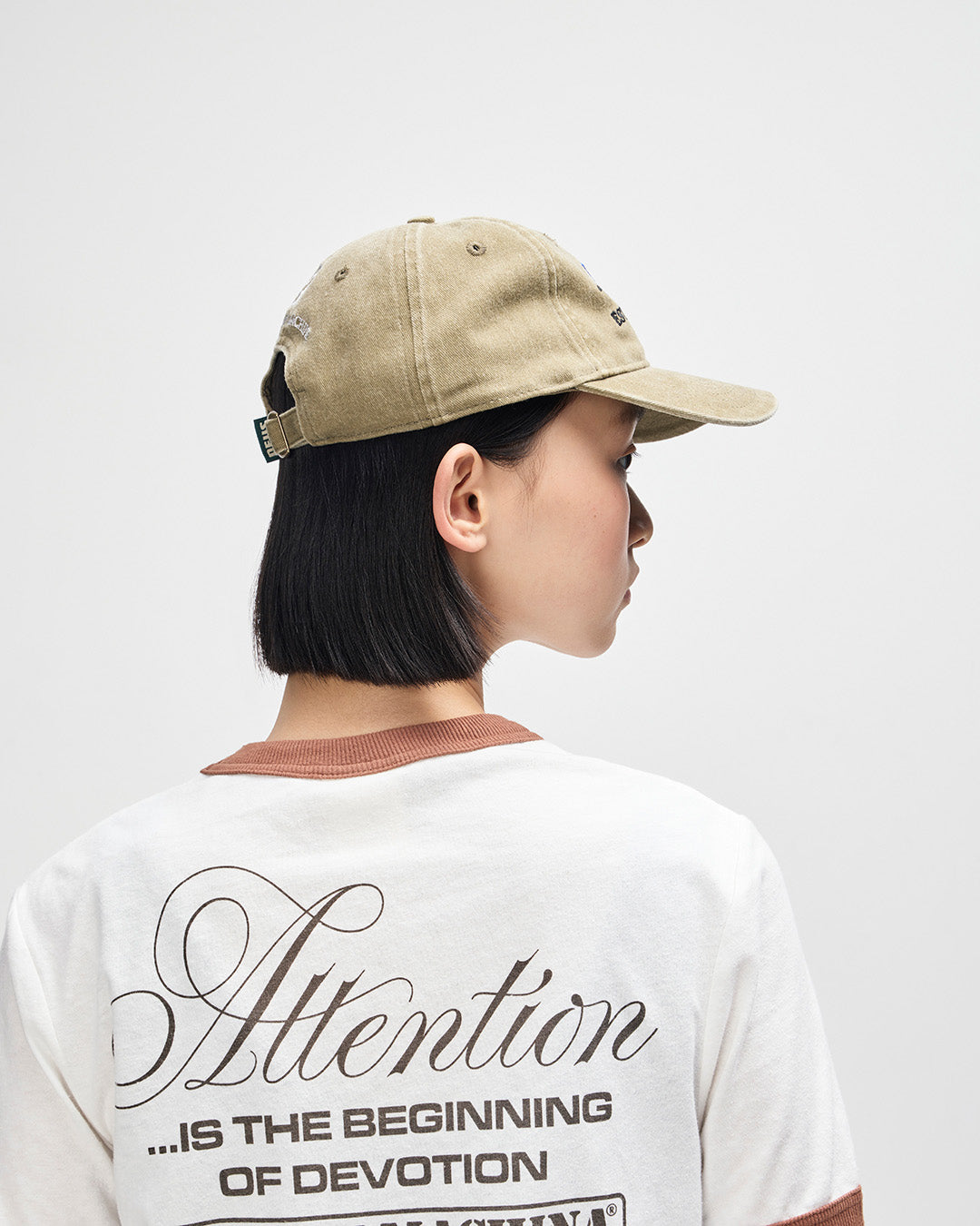 D261UHA724-DecorativeCap|Model