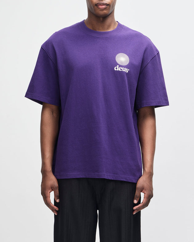 D261UTS179-StrataTee|Model