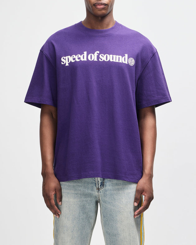 D261UTS195-VelocityTee|Model