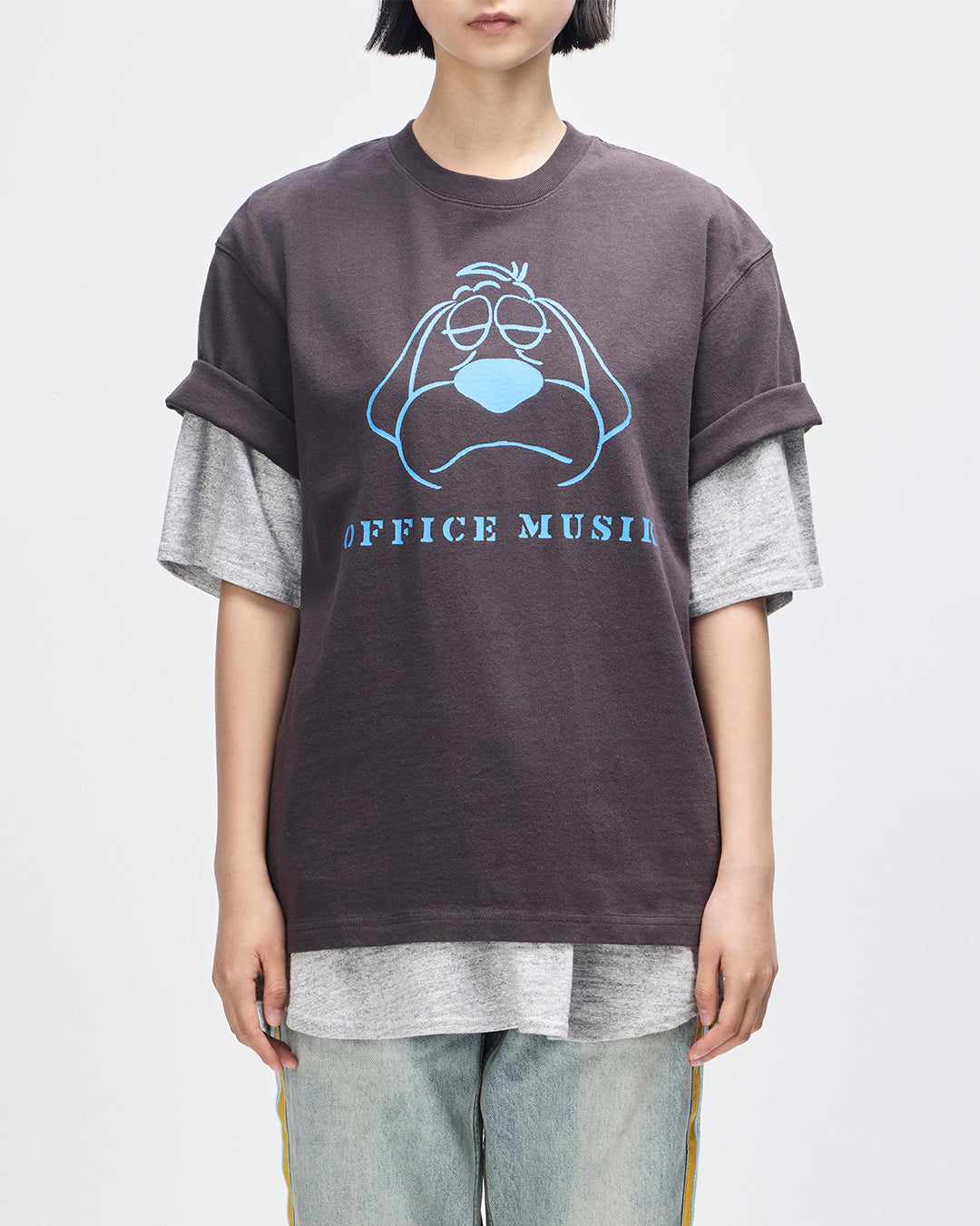 D261UTS712-OfficeMusique|Model