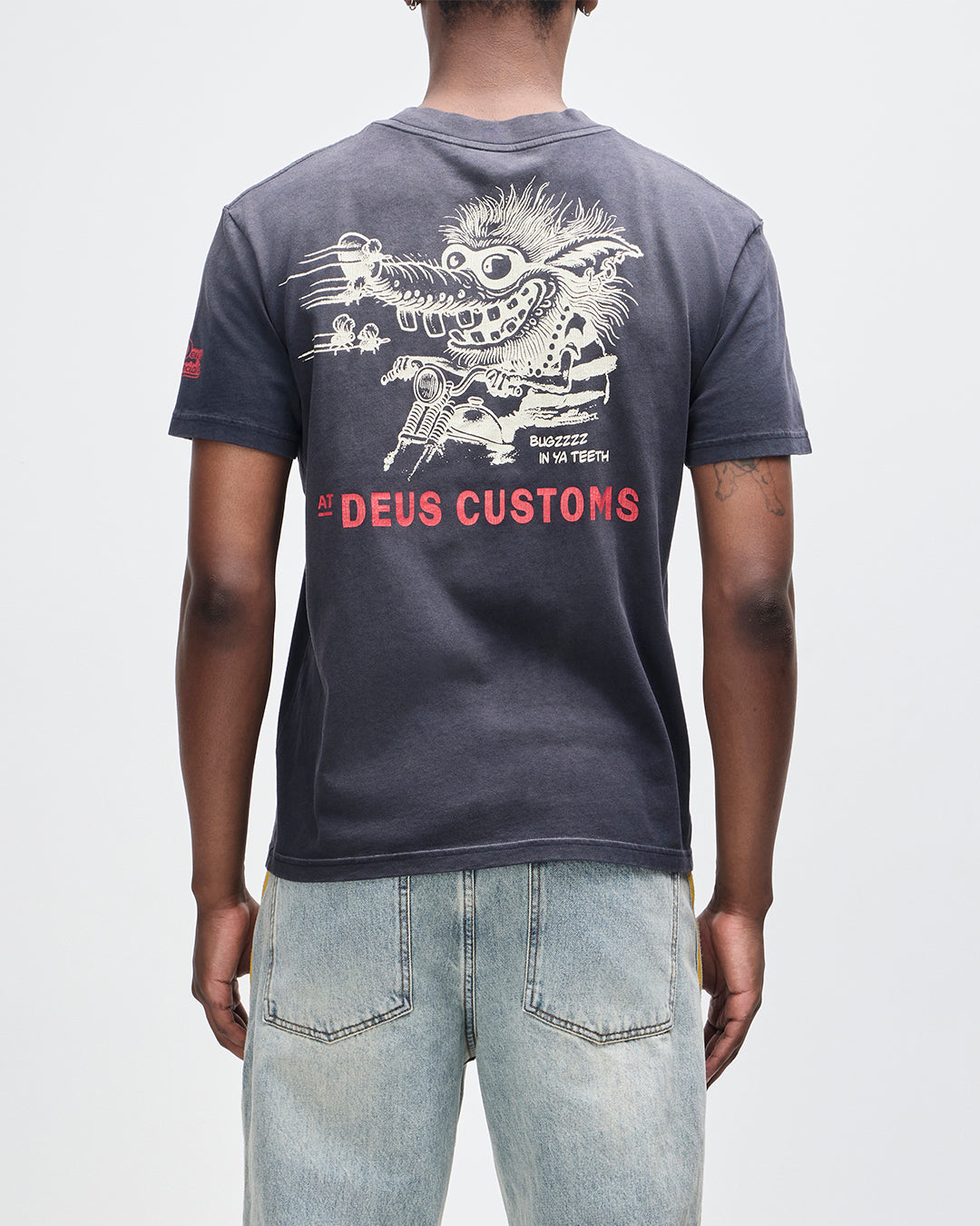 Bugzzz Tee