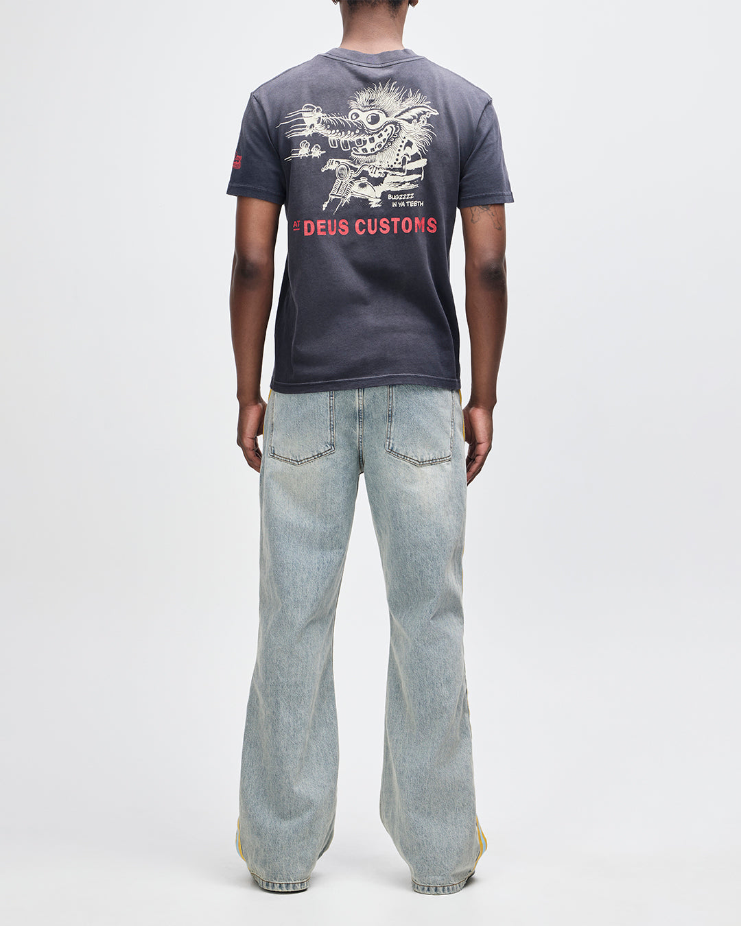 Bugzzz Tee