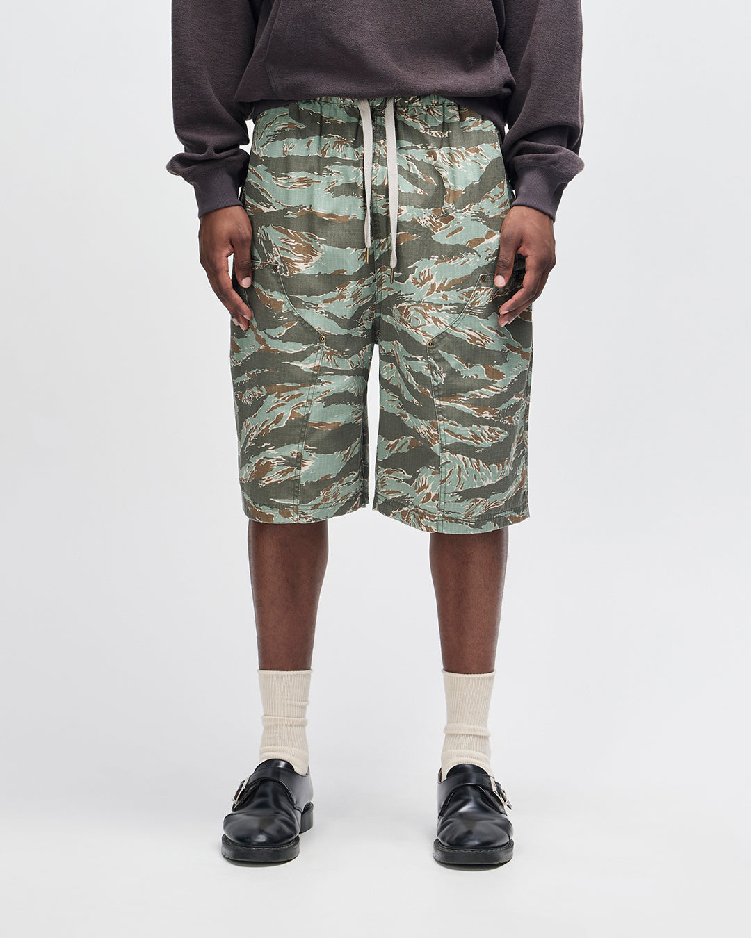 D261UWK706-UnforseenShort|Model