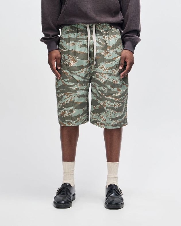 D261UWK706-UnforseenShort|Model