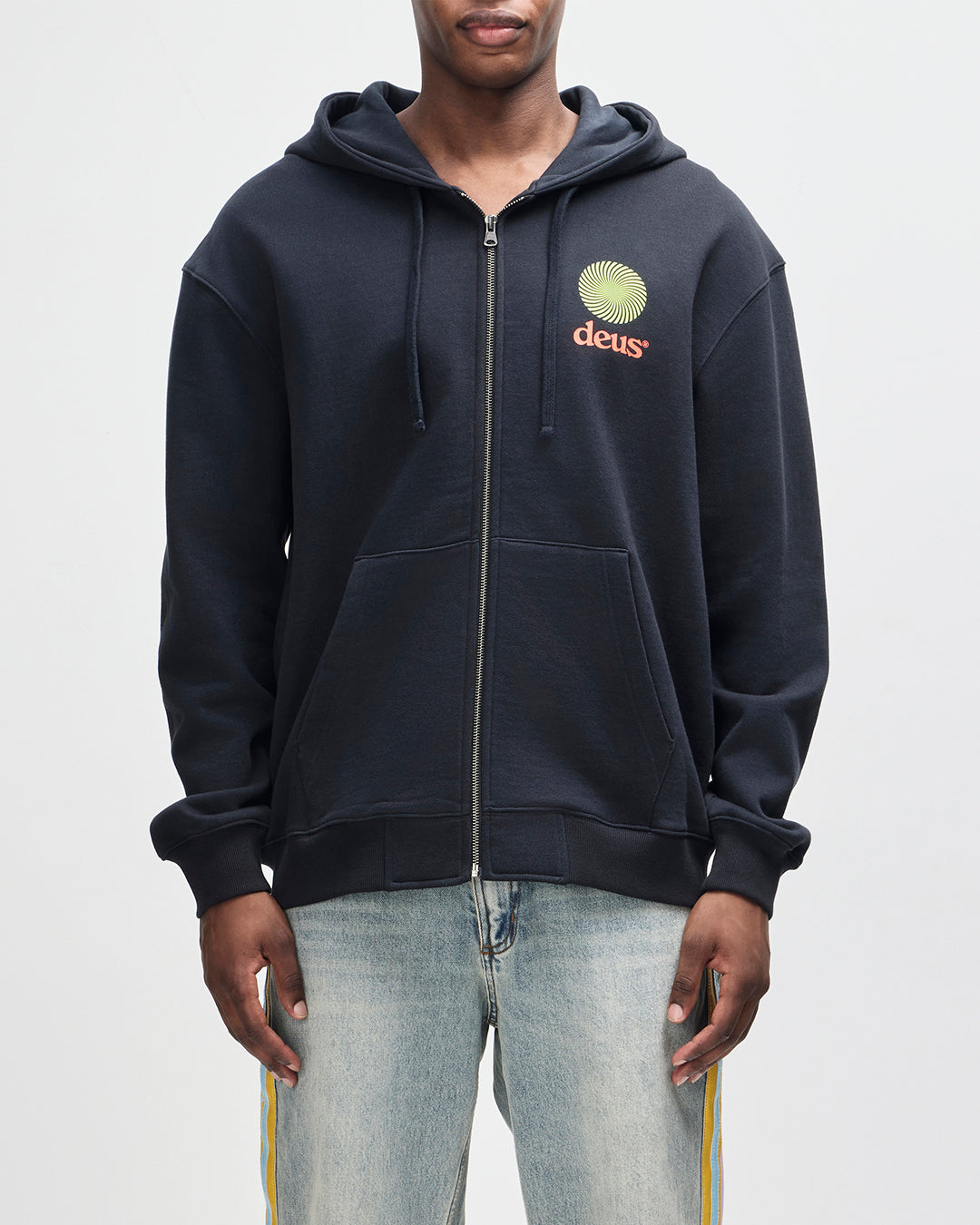 D261UZH197-StrataZipHoodie|Model