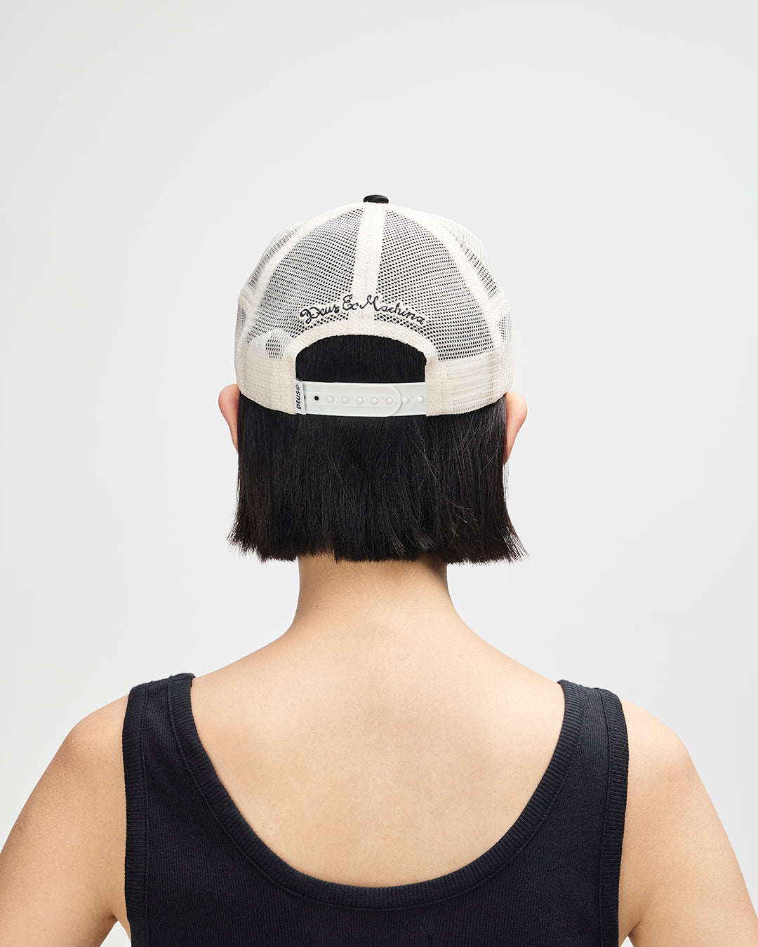 D261WHA846-ParisShieldTrucker|Model