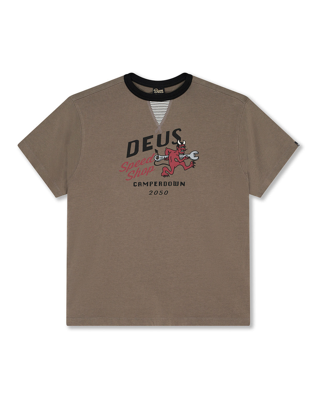 D262UTS210-Dogleg-Tee-Brown|Flatlay