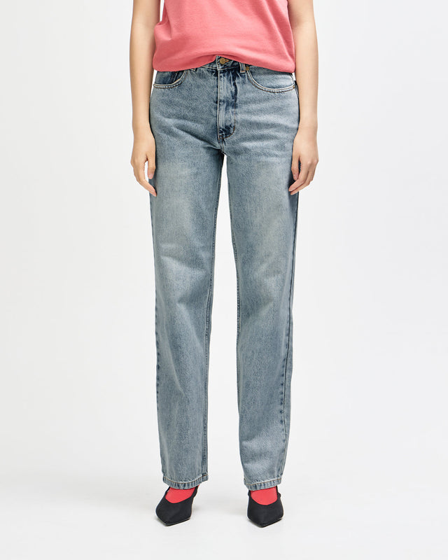 True Line Straight Jean - Washed Indigo