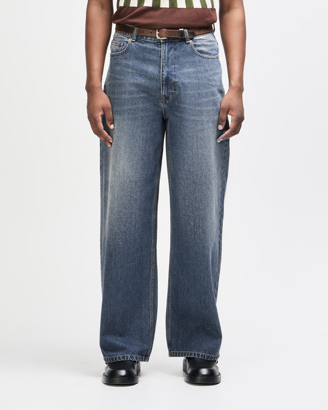 drift-line-wide-jean-mid-indigo